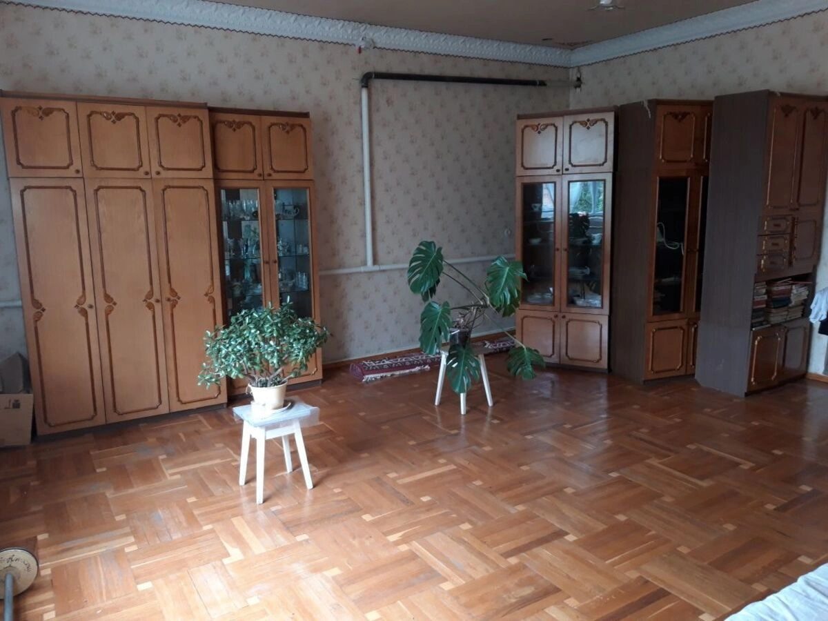 House for sale 460 m², 2 floors. Передмiстя, Kropyvnytskyy. 