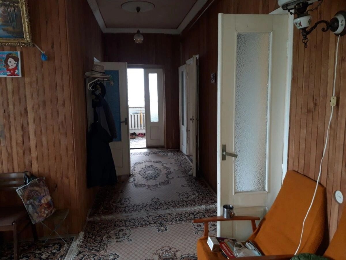 House for sale 460 m², 2 floors. Передмiстя, Kropyvnytskyy. 