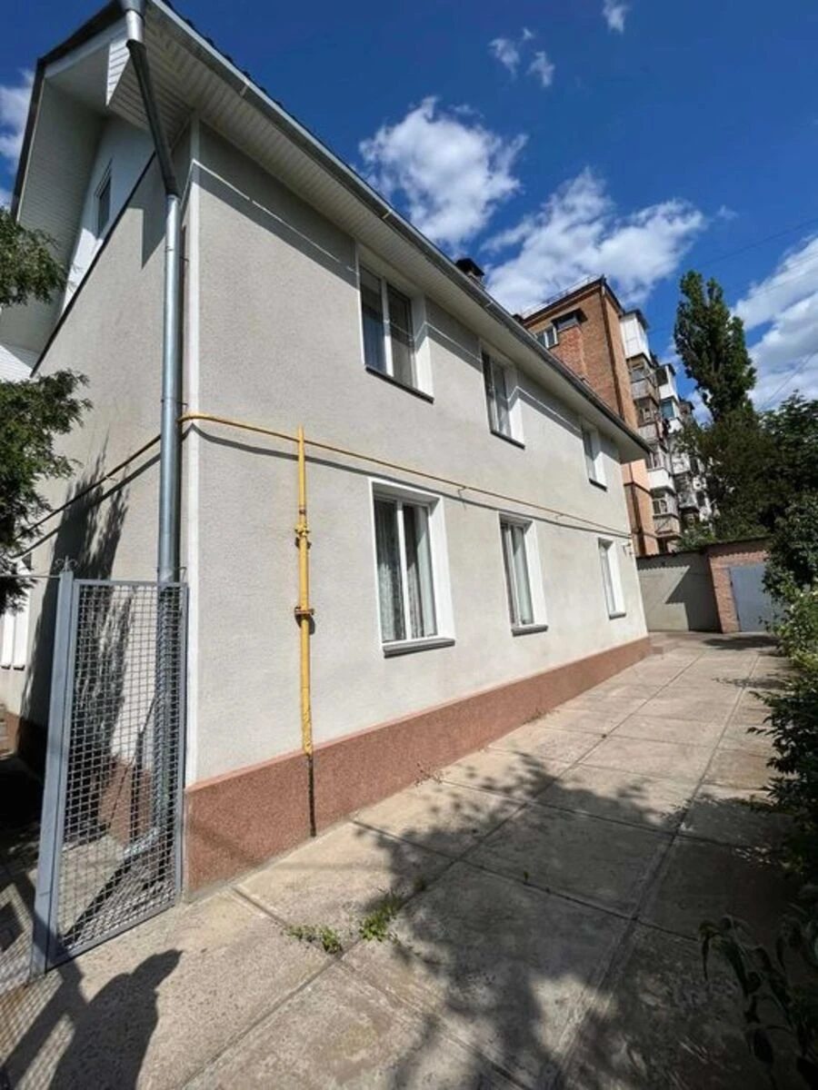 Продаж будинку 280 m², 2 поверхи. Фортечний (кіровський), Кропивницький. 