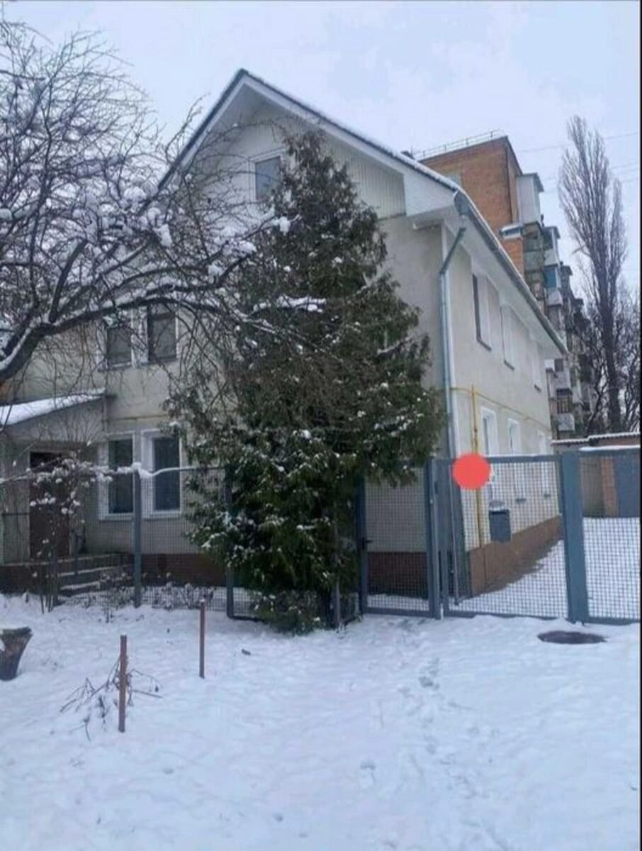 Продаж будинку 280 m², 2 поверхи. Фортечний (кіровський), Кропивницький. 