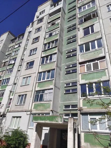 Apartments for sale. 1 room, 40 m². 1-yi hvardiyskoyi Armiyi vul. 14, Chernihiv. 