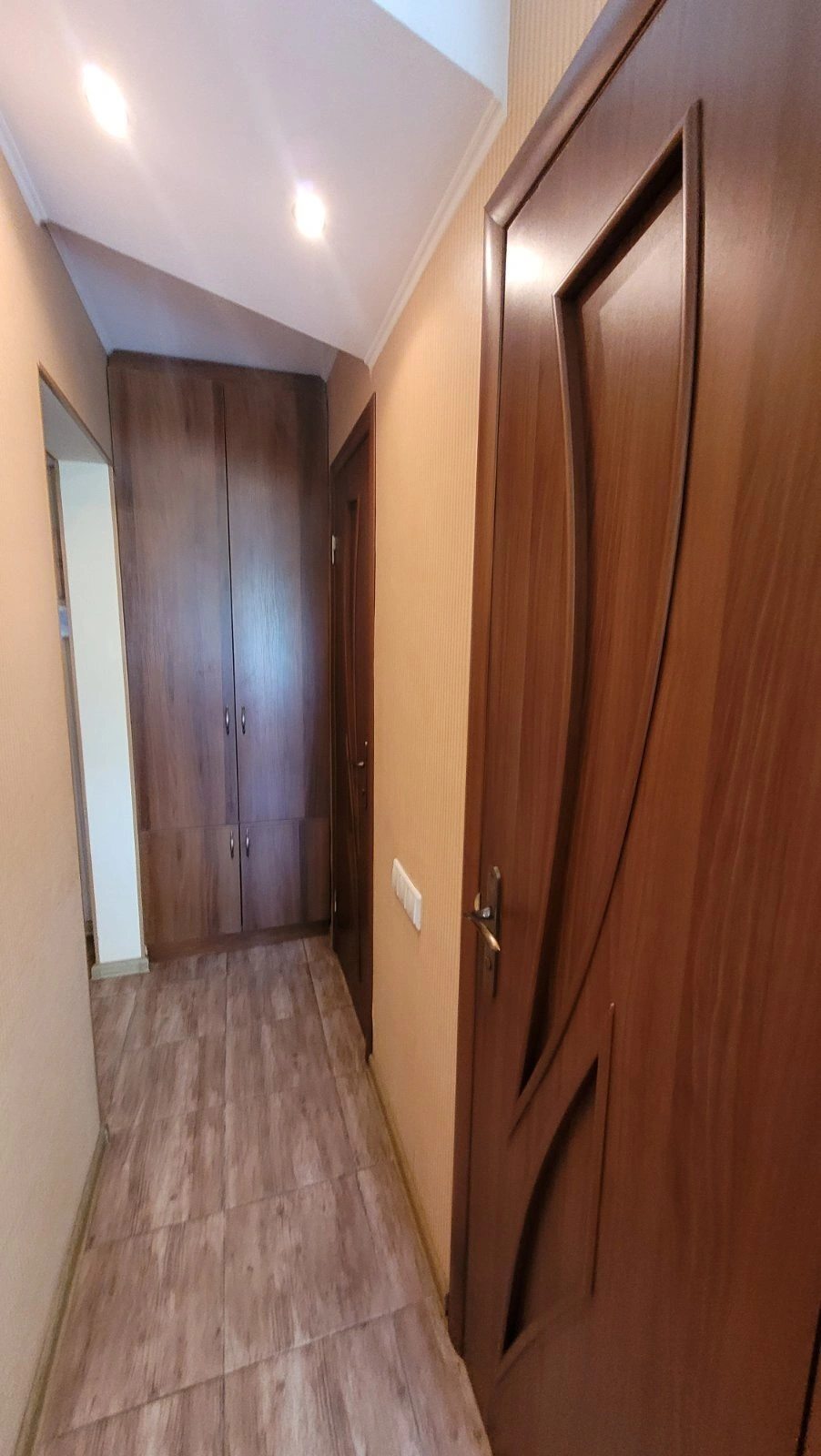 Apartments for sale. 3 rooms, 62 m², 9th floor/9 floors. 26, Hlushko Akademyka pr., Odesa. 