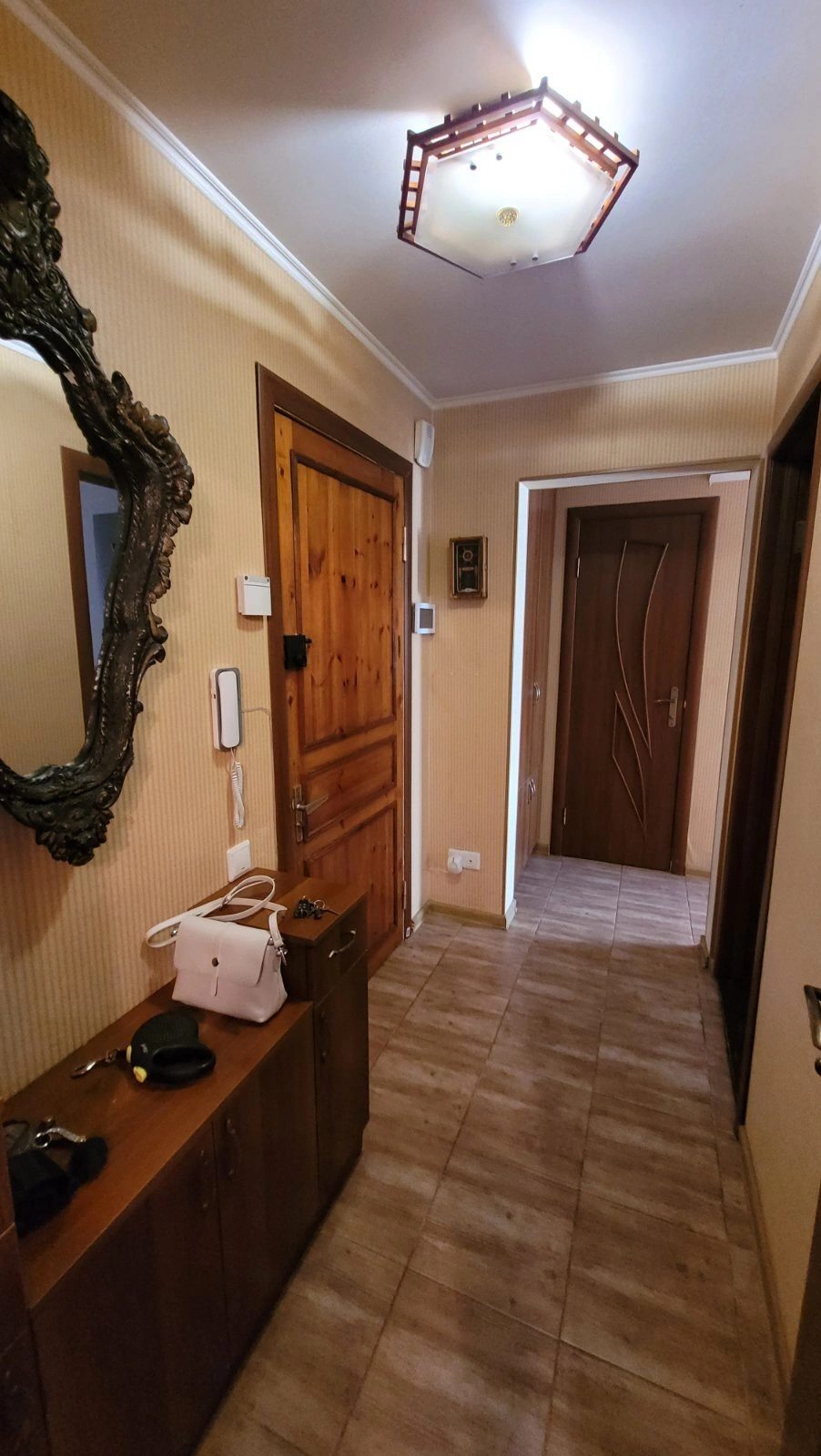 Apartments for sale. 3 rooms, 62 m², 9th floor/9 floors. 26, Hlushko Akademyka pr., Odesa. 