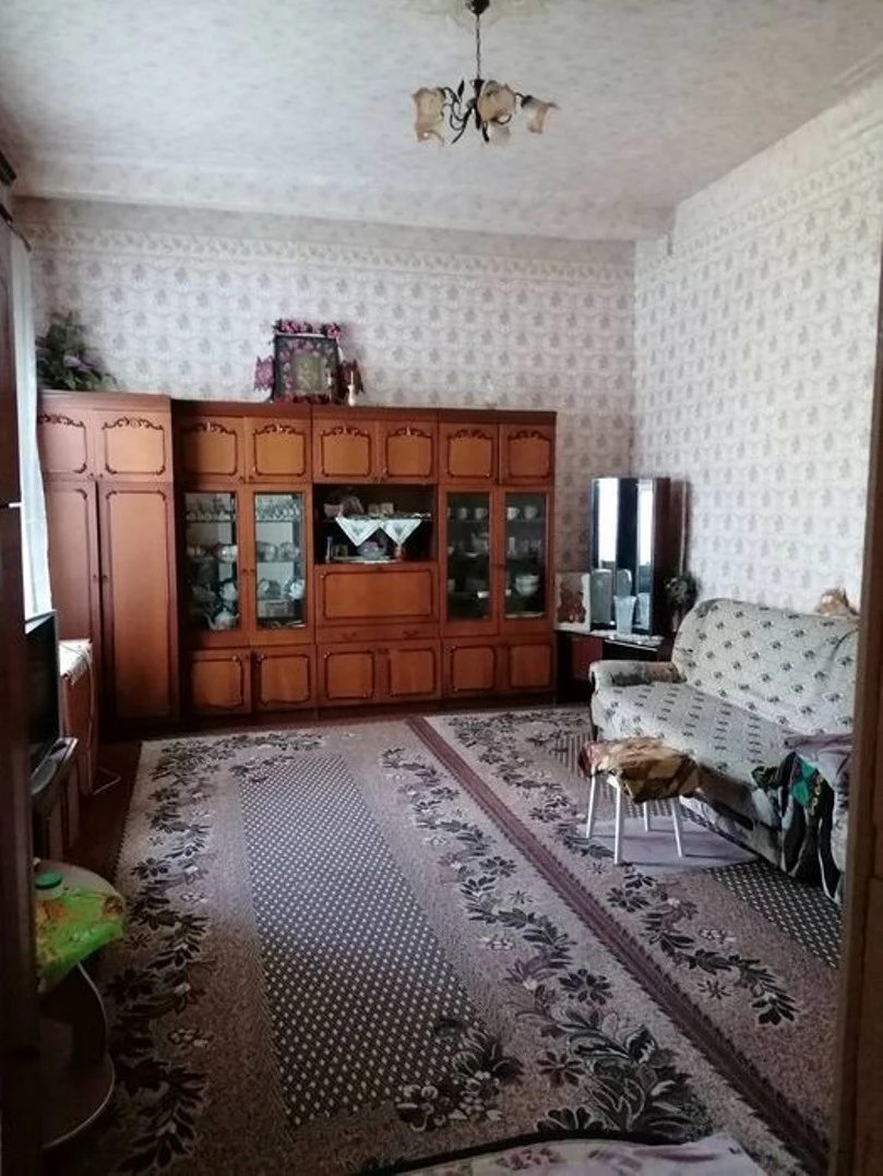 House for sale. 2 rooms, 67 m², 1 floor. Hryhorivka. 