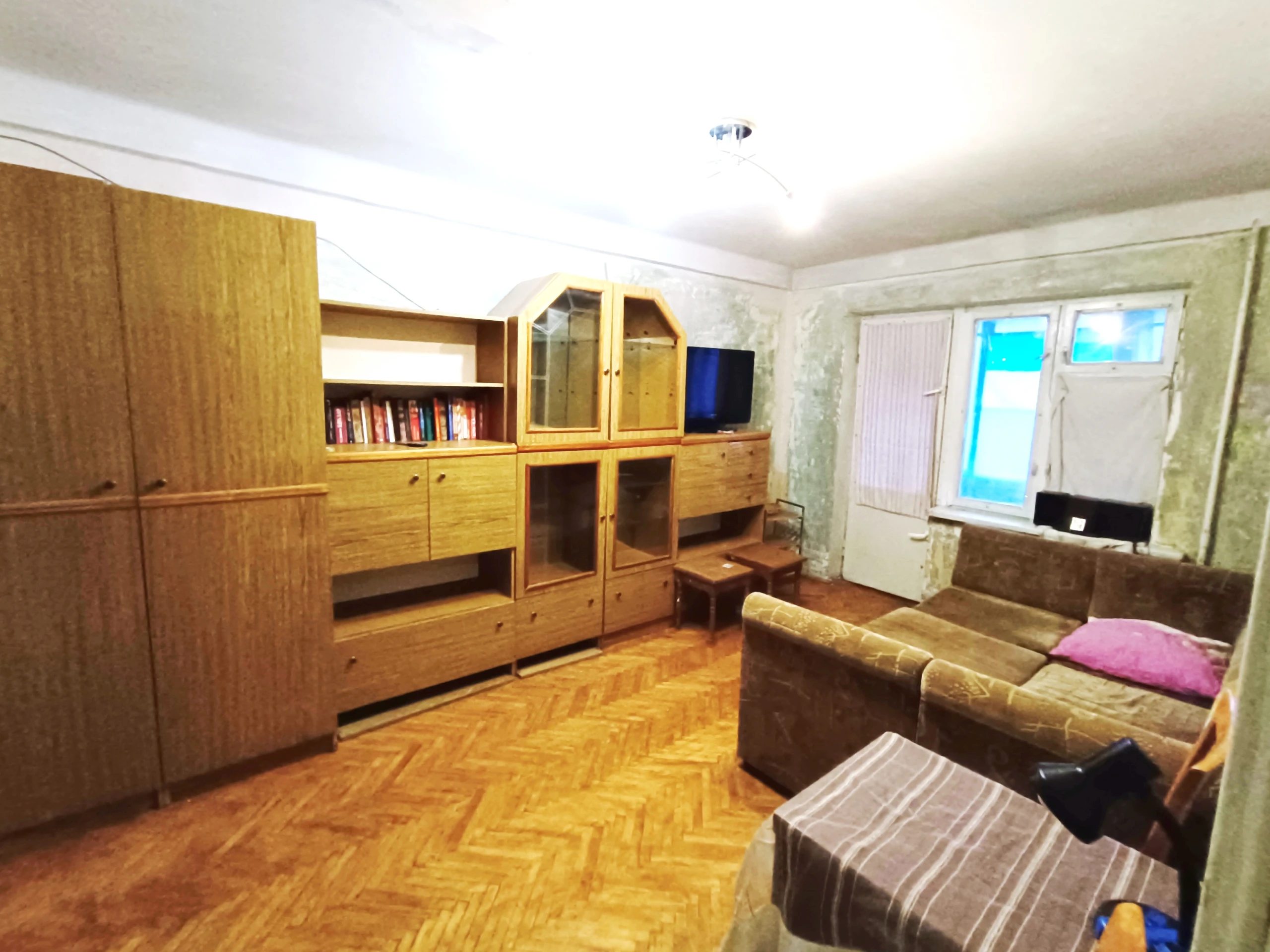 Сдам квартиру. 1 room, 32 m², 2nd floor/5 floors. Ветрянные горы, Киев. 