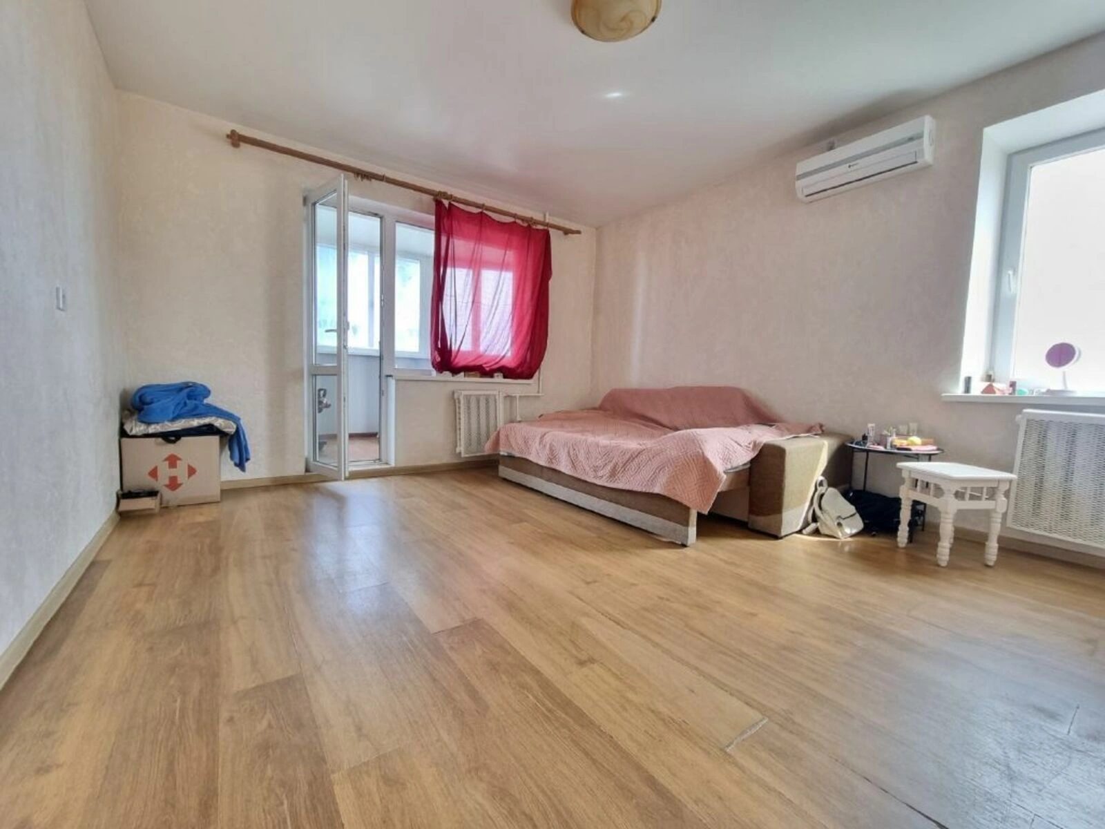 Продаж квартири. 1 room, 43 m², 13 floor/16 floors. 74, Королева Академика , Одеса. 