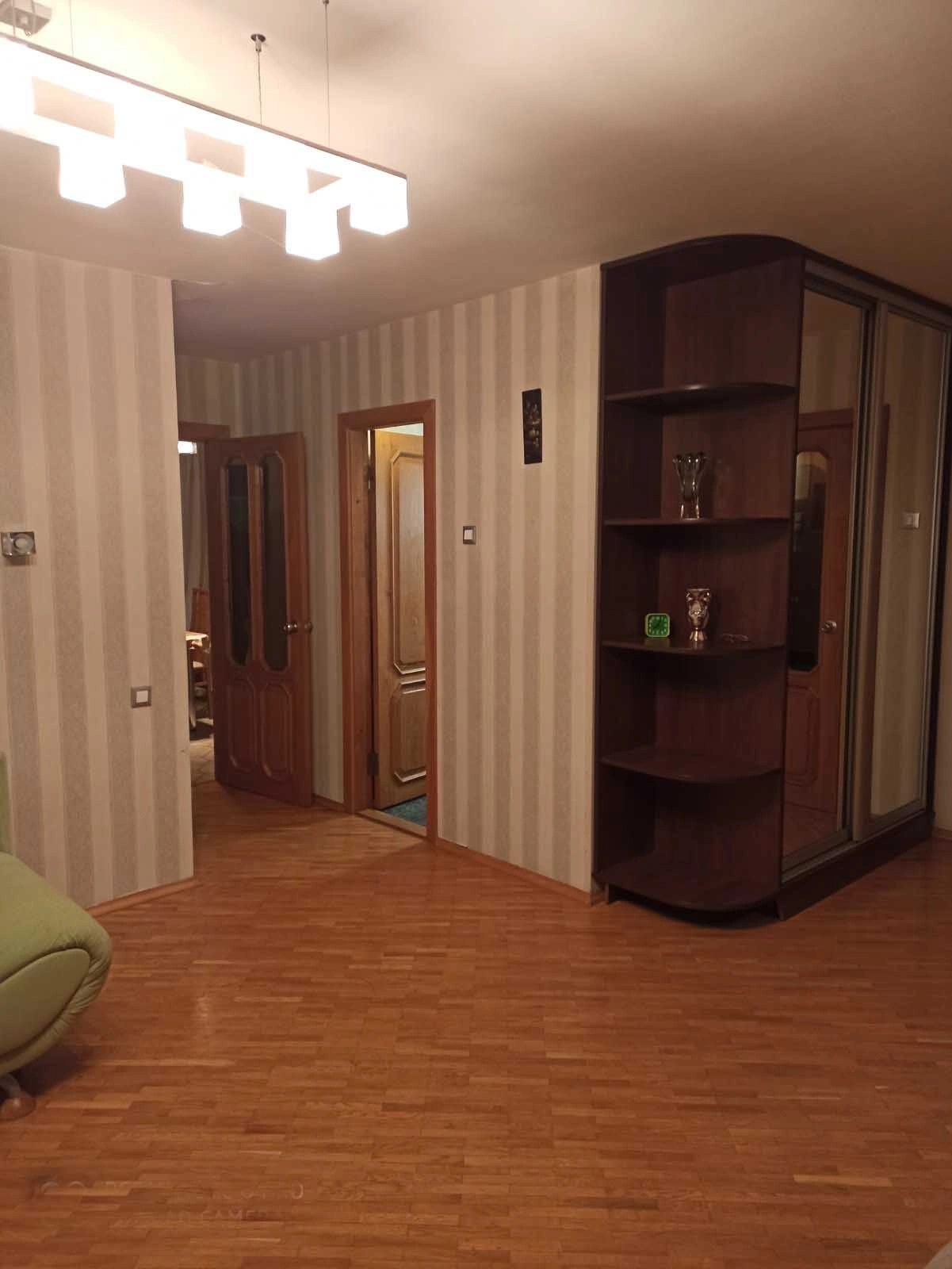 Apartments for sale. 2 rooms, 52 m², 3rd floor/16 floors. Levanevskoho, Odesa. 