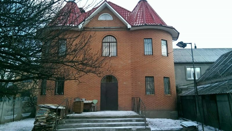 House for sale. 6 rooms, 205 m², 2 floors. Obraztsova, Dnipro. 