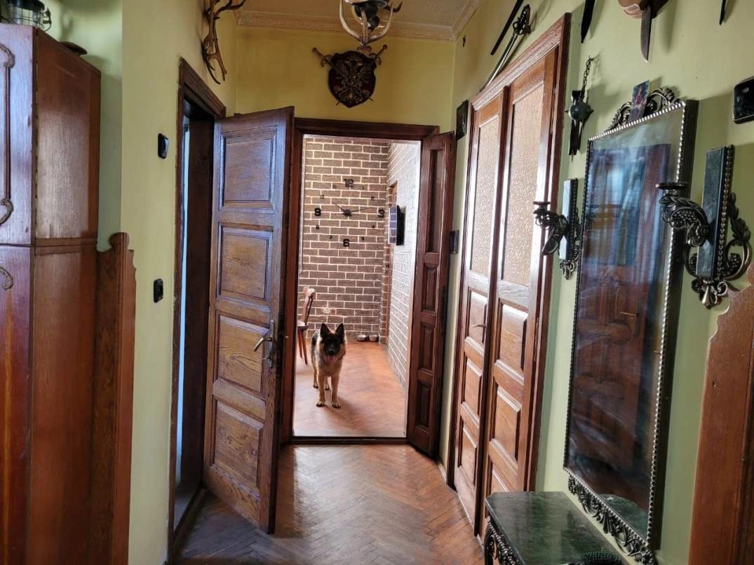 House for sale 8 rooms, 280 m², 3 floors. Boryslav. 