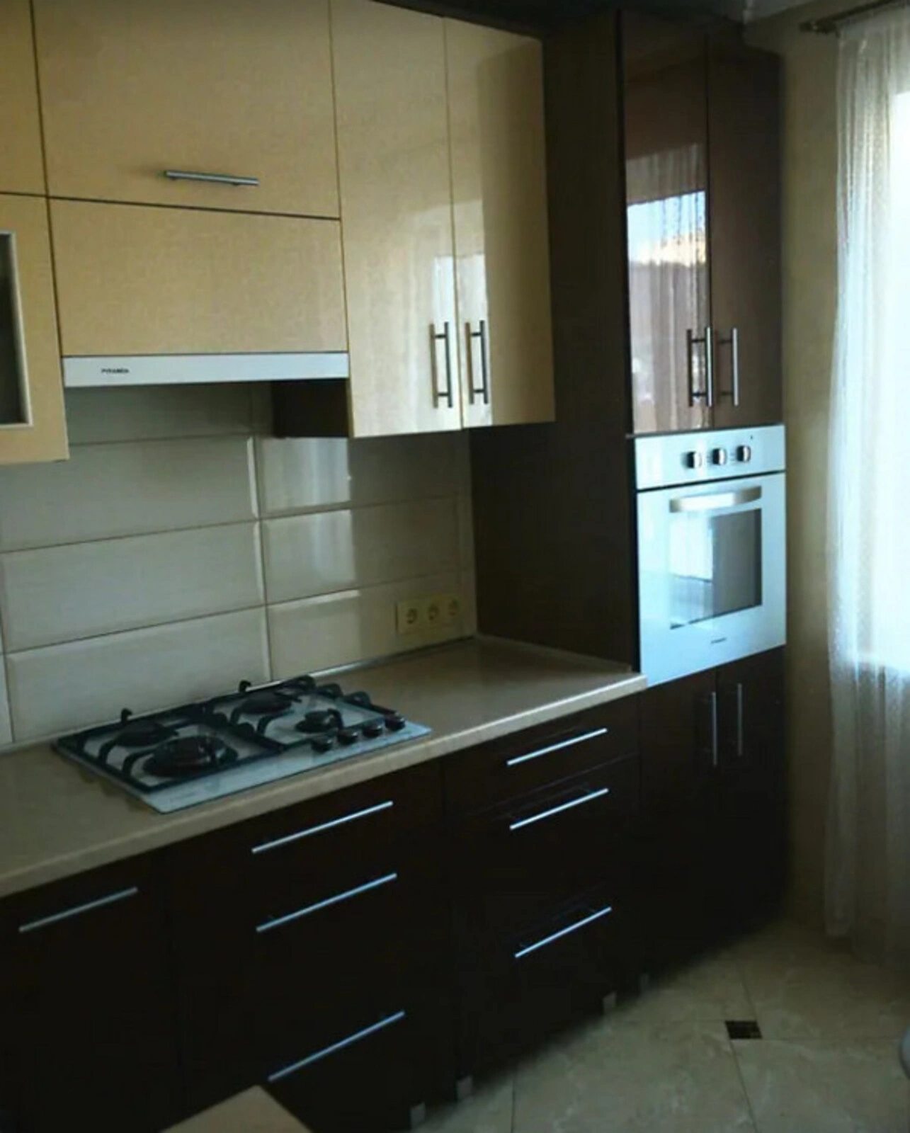 Apartments for sale. 3 rooms, 64 m², 10th floor/10 floors. Alyaska, Ternopil. 