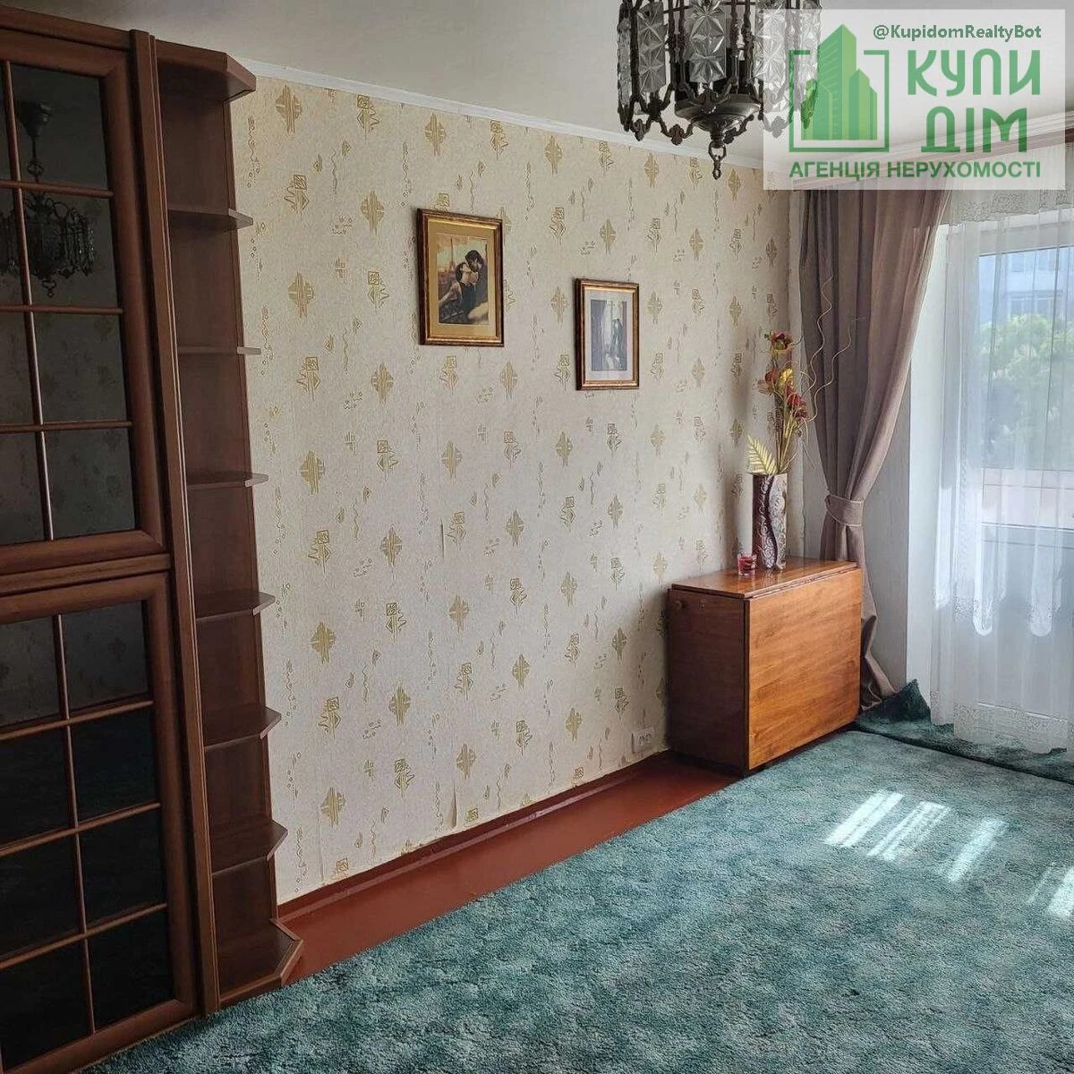 Apartments for sale. 2 rooms, 46 m², 5th floor/5 floors. Podilskyy leninskyy, Kropyvnytskyy. 