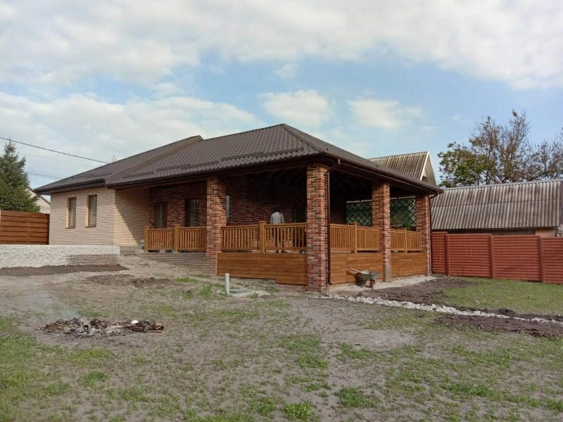 House for sale. 3 rooms, 90 m², 1 floor. Naberezhnyy proezd, Pidhorodne. 