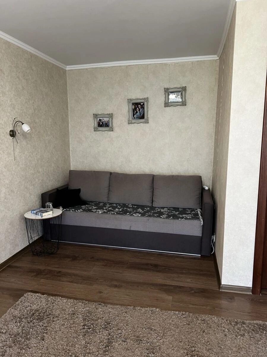Apartments for sale. 1 room, 37 m², 5th floor/9 floors. Podilskyy leninskyy, Kropyvnytskyy. 