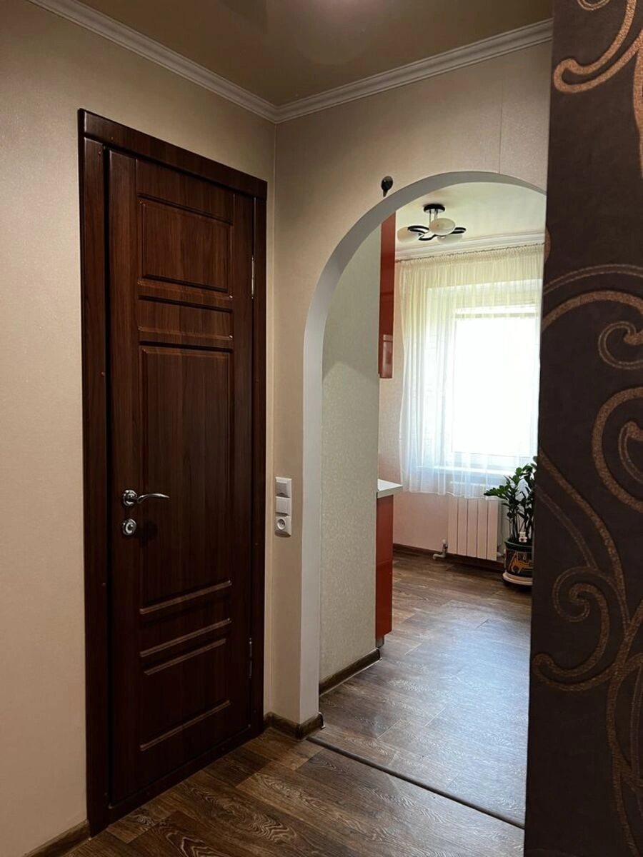 Продаж квартири. 1 room, 37 m², 5th floor/9 floors. Подільський (ленінський), Кропивницький. 
