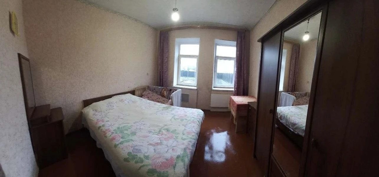 Apartments for sale. 3 rooms, 76 m², 2nd floor/5 floors. Podilskyy leninskyy, Kropyvnytskyy. 