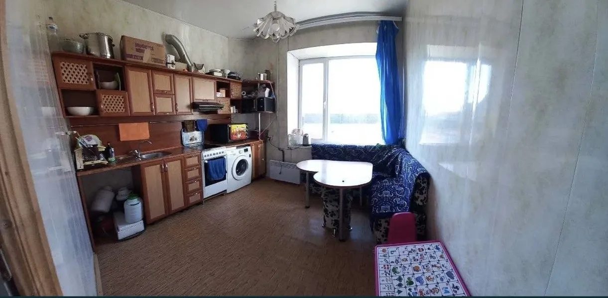 Продаж квартири. 3 rooms, 76 m², 2nd floor/5 floors. Подільський (ленінський), Кропивницький. 