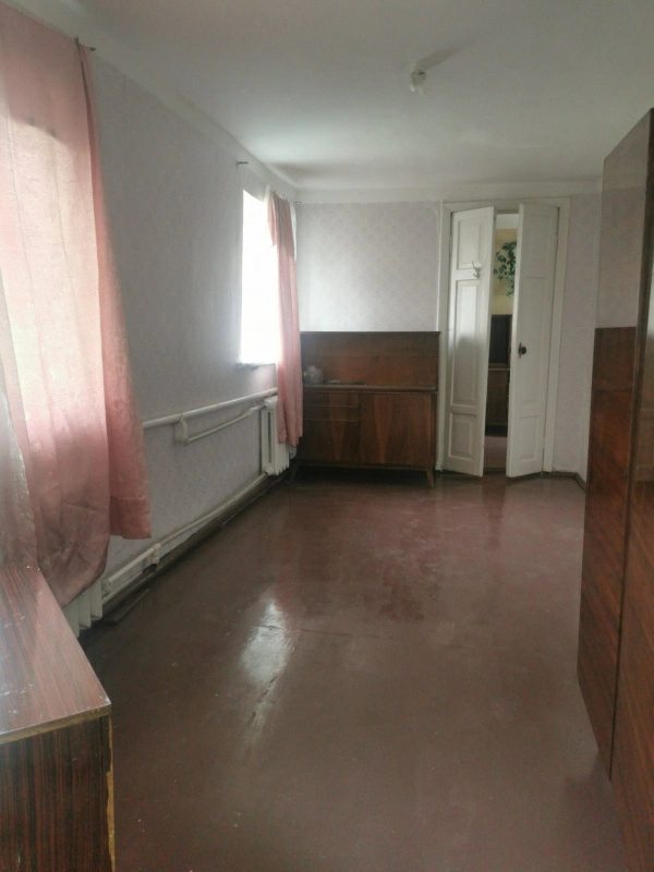 House for sale. 5 rooms, 83 m², 1 floor. Davydova, Dnipro. 