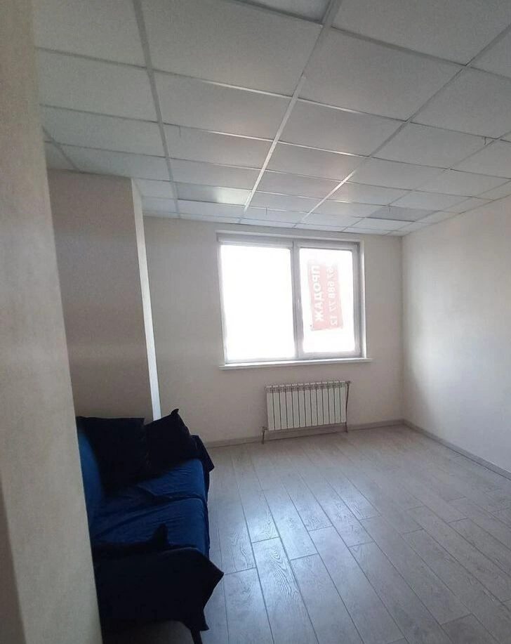 Сдам квартиру 2 комнаты, 105 m², 9 эт./14 этажей. 1, Александровская 1, Киев. 