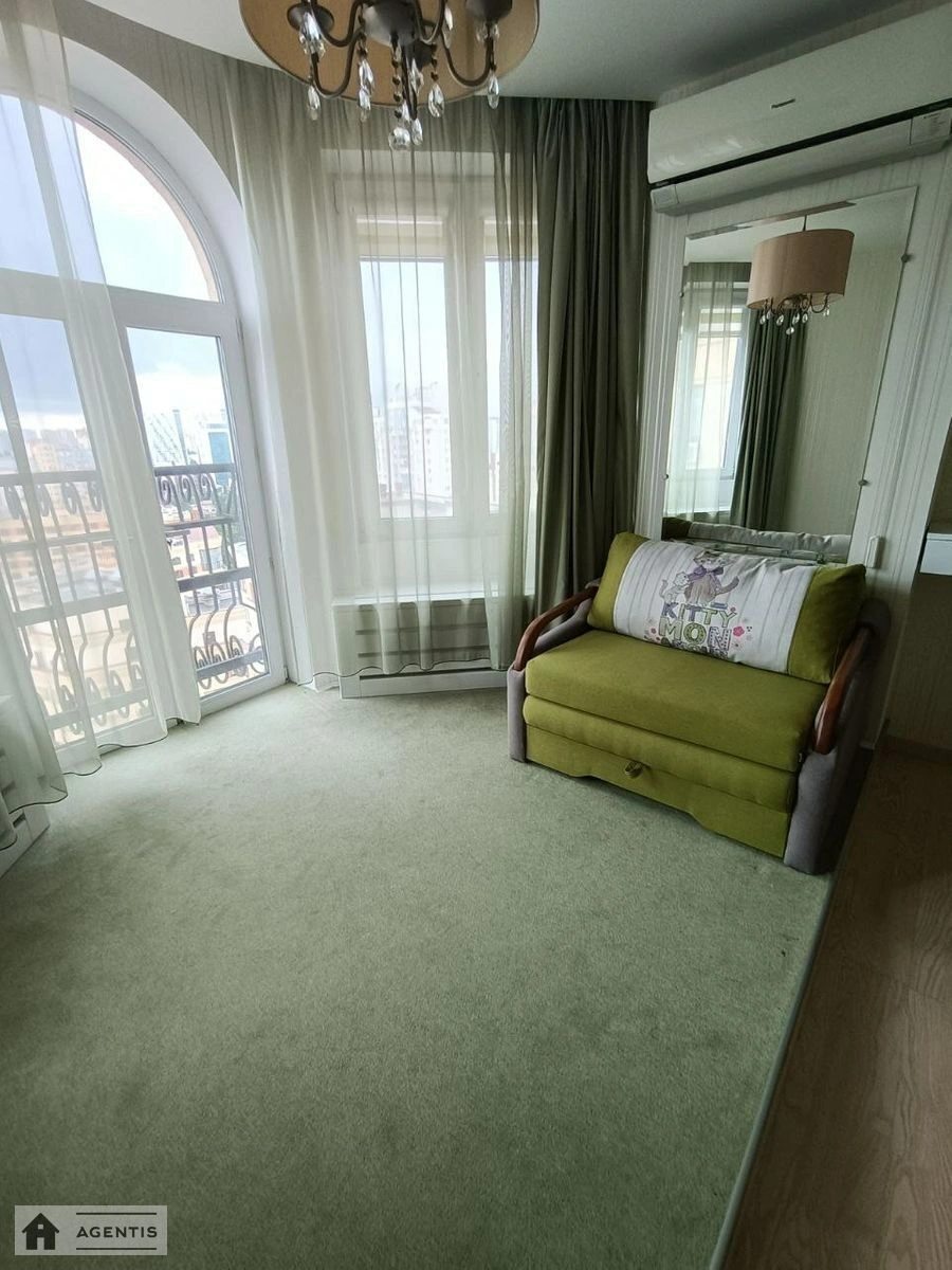 Apartment for rent 3 rooms, 80 m², 20th fl./21 floors. 75, Dmytrivska 75, Kyiv. 