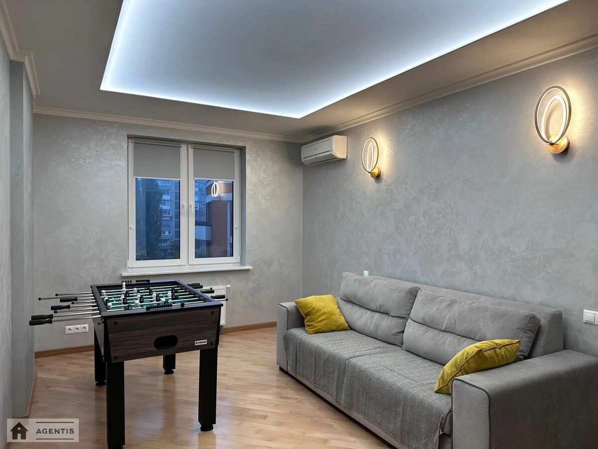 Apartment for rent 3 rooms, 100 m², 9th fl./21 floors. 75, Dmytrivska 75, Kyiv. 