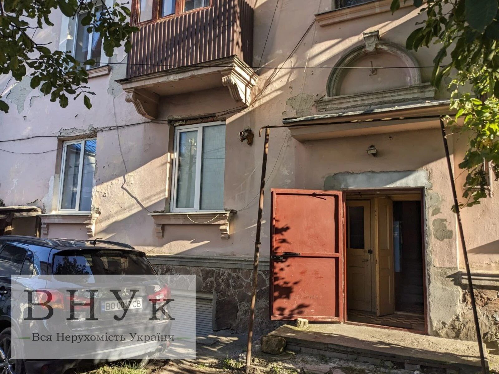 Apartments for sale. 2 rooms, 50 m², 2nd floor/2 floors. Bandery S. pr., Ternopil. 