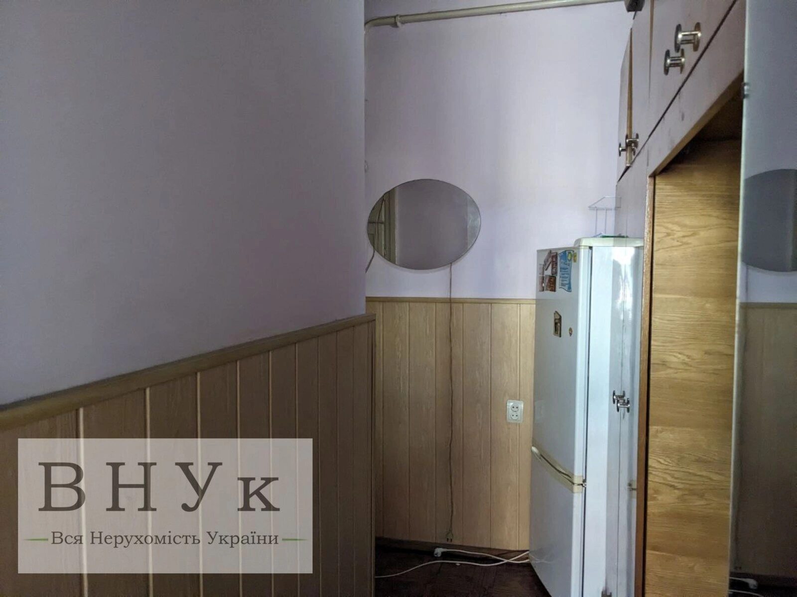 Apartments for sale. 2 rooms, 50 m², 2nd floor/2 floors. Bandery S. pr., Ternopil. 