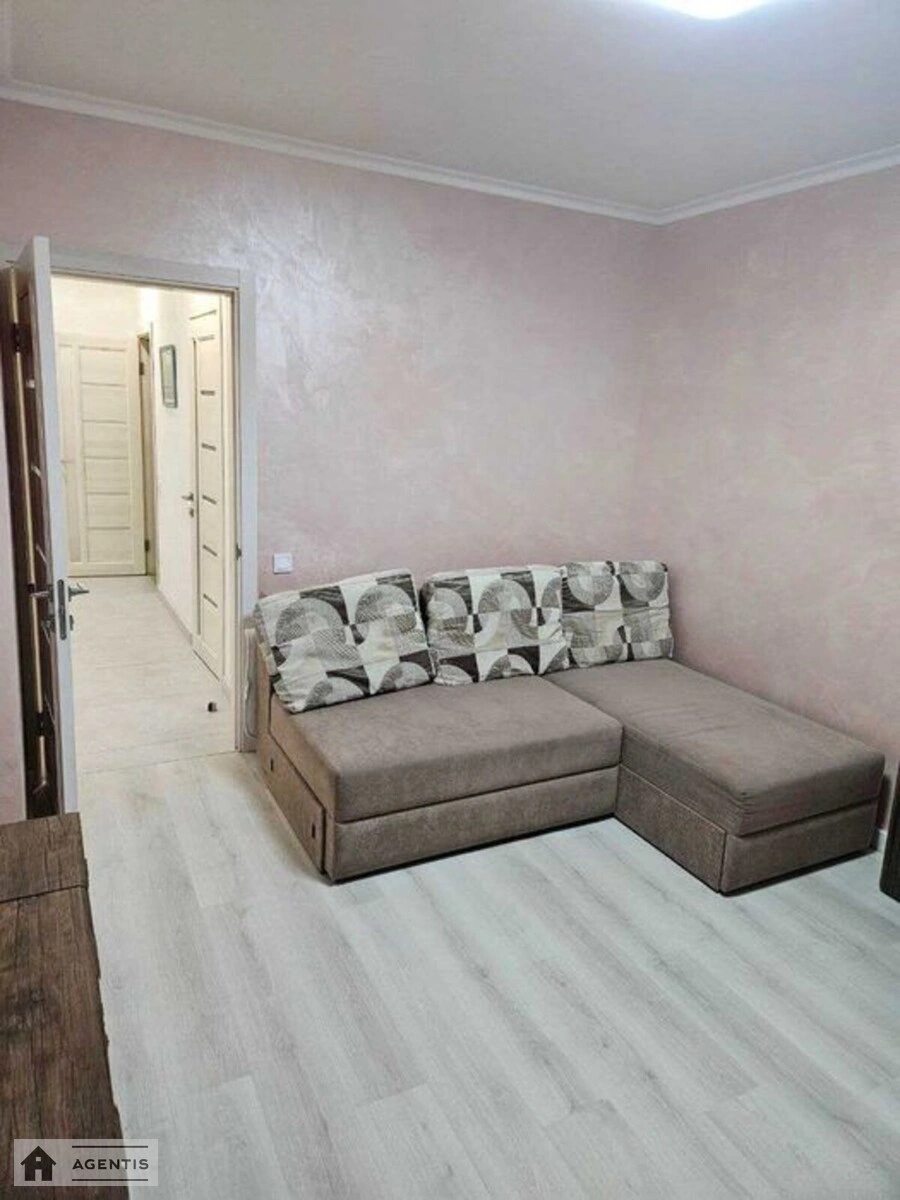 Apartment for rent. 2 rooms, 67 m², 23 floor/26 floors. 62, Kahovska 62, Kyiv. 