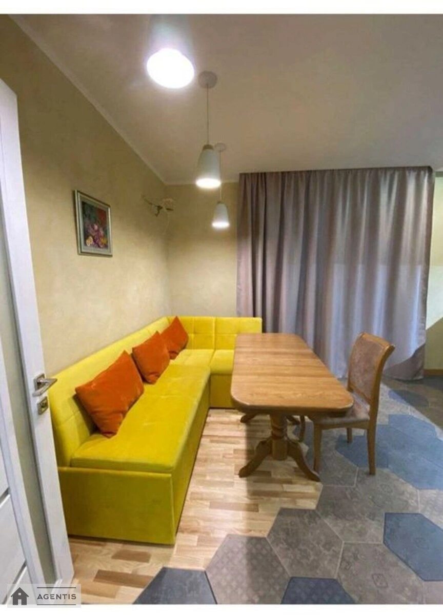 Apartment for rent. 2 rooms, 67 m², 23 floor/26 floors. 62, Kahovska 62, Kyiv. 