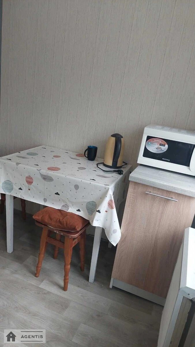 Здам квартиру. 1 room, 30 m², 3rd floor/5 floors. 86, Алішера Навої просп., Київ. 