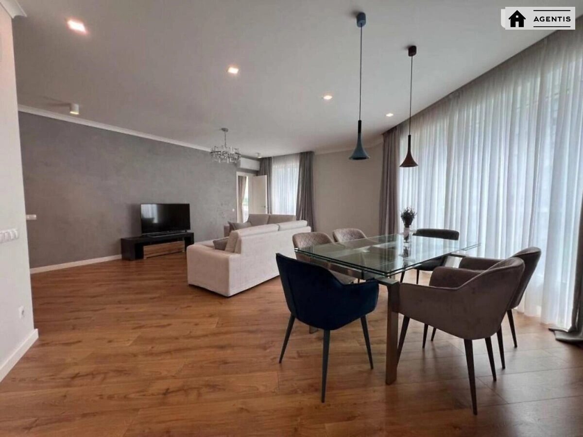 Сдам квартиру. 3 rooms, 91 m², 12 floor/22 floors. 16, Митрополита Василя Липківського вул. (Урицького), Киев. 