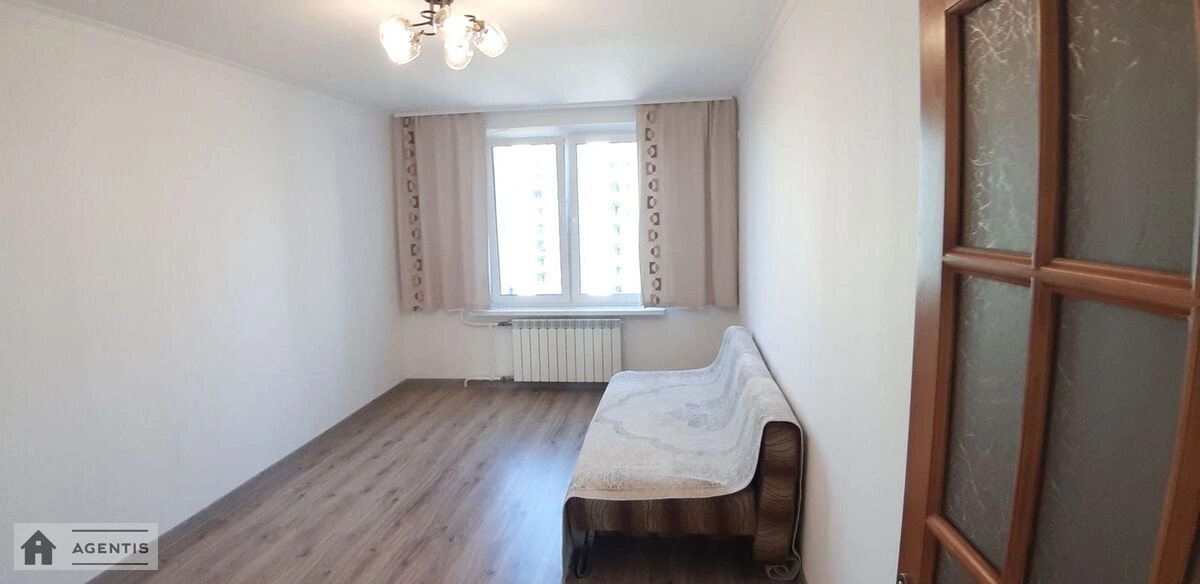 Apartment for rent. 3 rooms, 72 m², 7th floor/16 floors. Knyazya Romana Mstyslavycha
, Kyiv. 