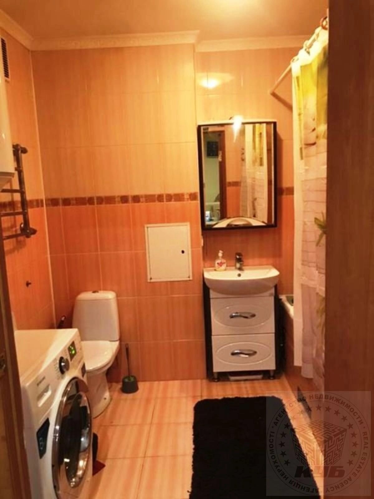 Продаж квартири. 3 rooms, 75 m², 1st floor/10 floors. 26, Василя Стуса вул., Київ. 