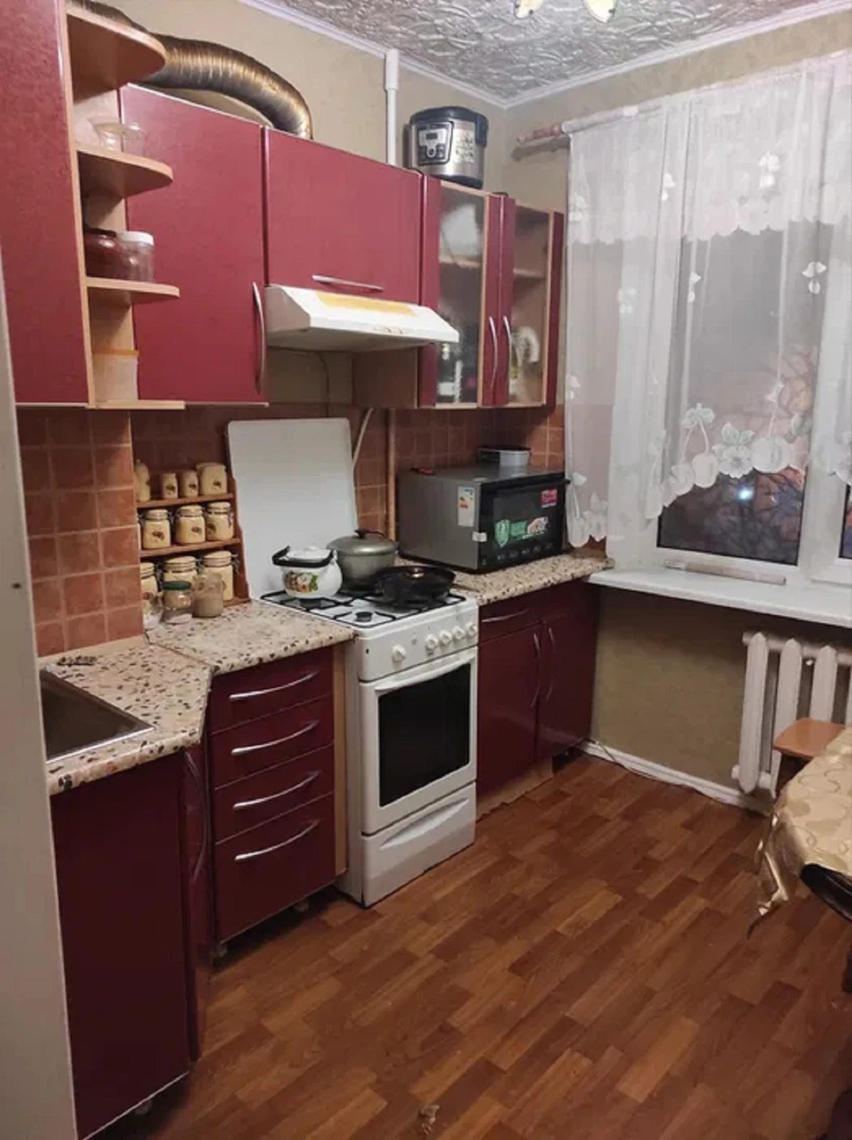 Продаж квартири. 2 rooms, 50 m², 5th floor/9 floors. 77, Небесной Сотни проспект (Маршала Жукова), Одеса. 