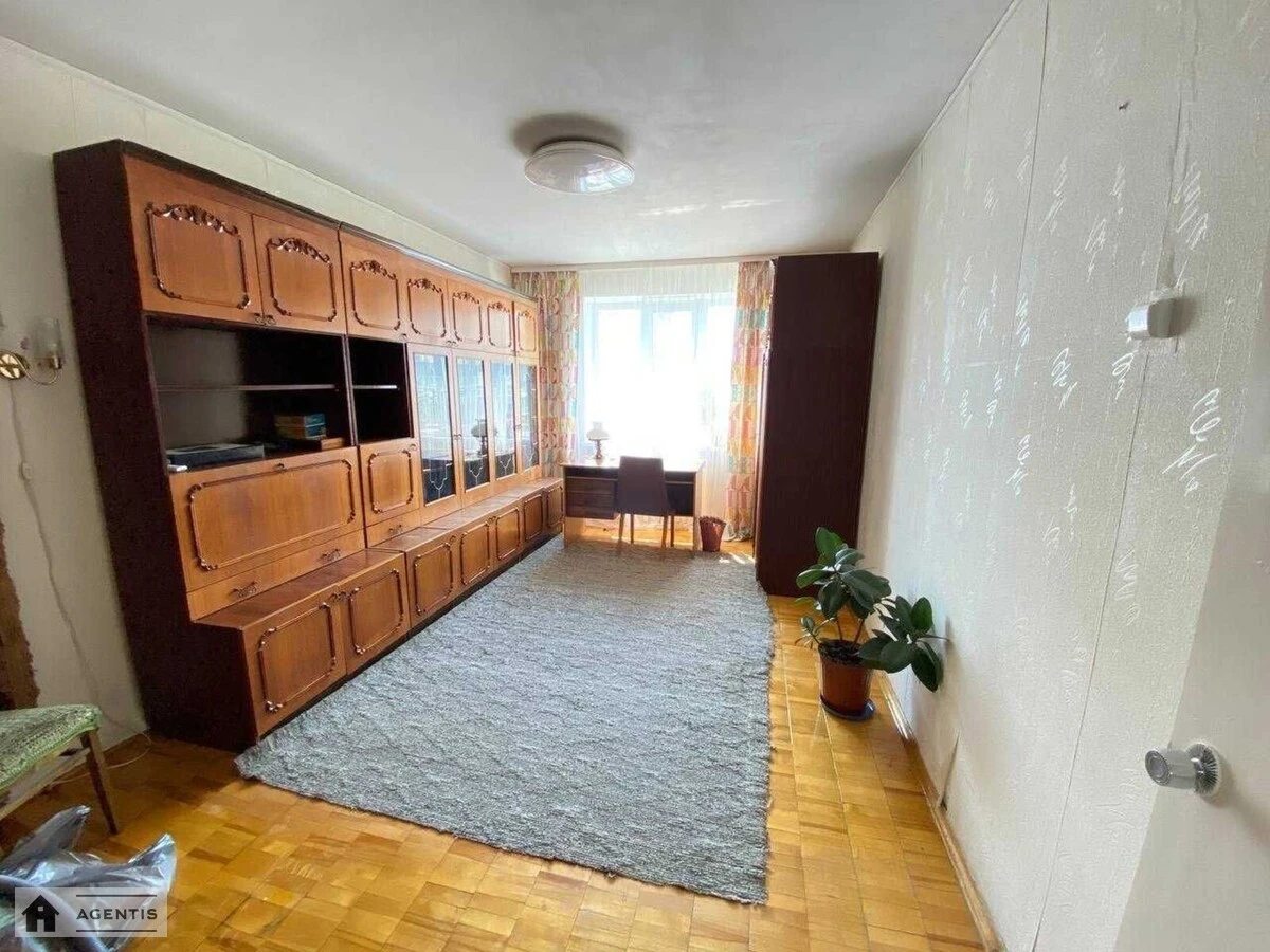 Apartment for rent. 3 rooms, 70 m², 6th floor/16 floors. 41, Lisoviy 41, Kyiv. 