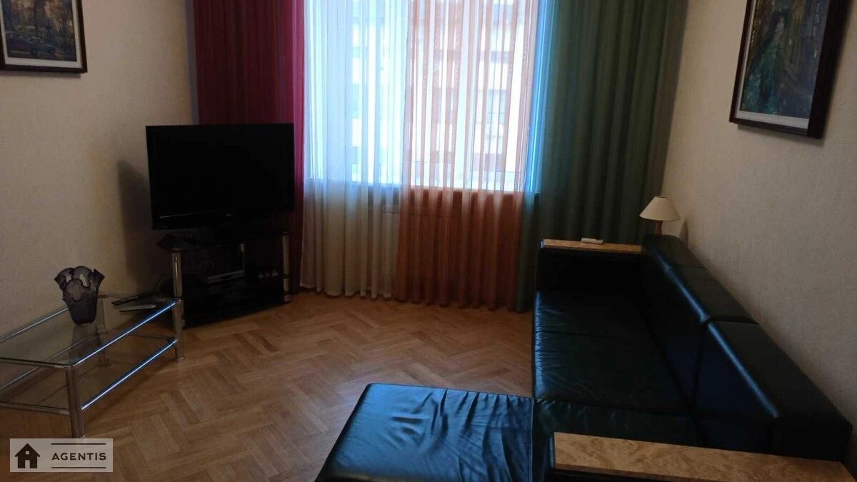 Здам квартиру. 2 rooms, 52 m², 5th floor/6 floors. 13, Круглоуніверситетська 13, Київ. 