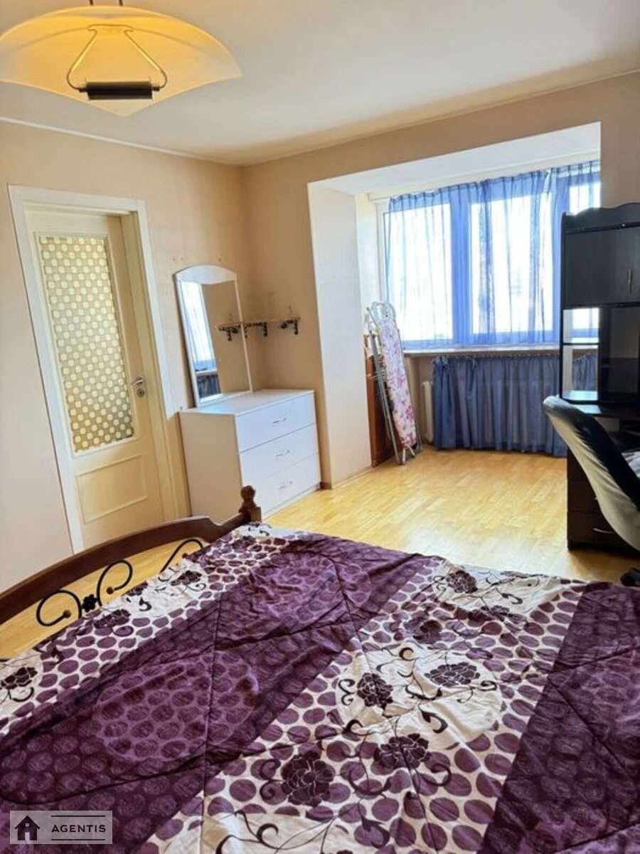 Сдам квартиру. 2 rooms, 78 m², 15 floor/24 floors. 16, Володимира Івасюка просп. (Героїв Сталінграда), Киев. 