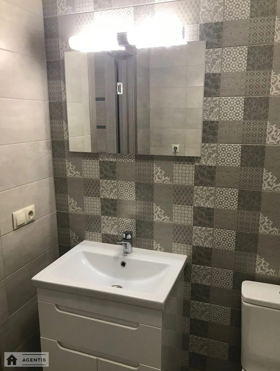 Здам квартиру. 1 room, 42 m², 1st floor/10 floors. 2, Практична вул., Київ. 