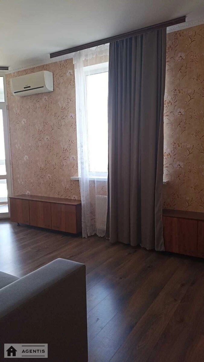 Apartment for rent. 2 rooms, 71 m², 20 floor/25 floors. 37, Bakynska 37, Kyiv. 