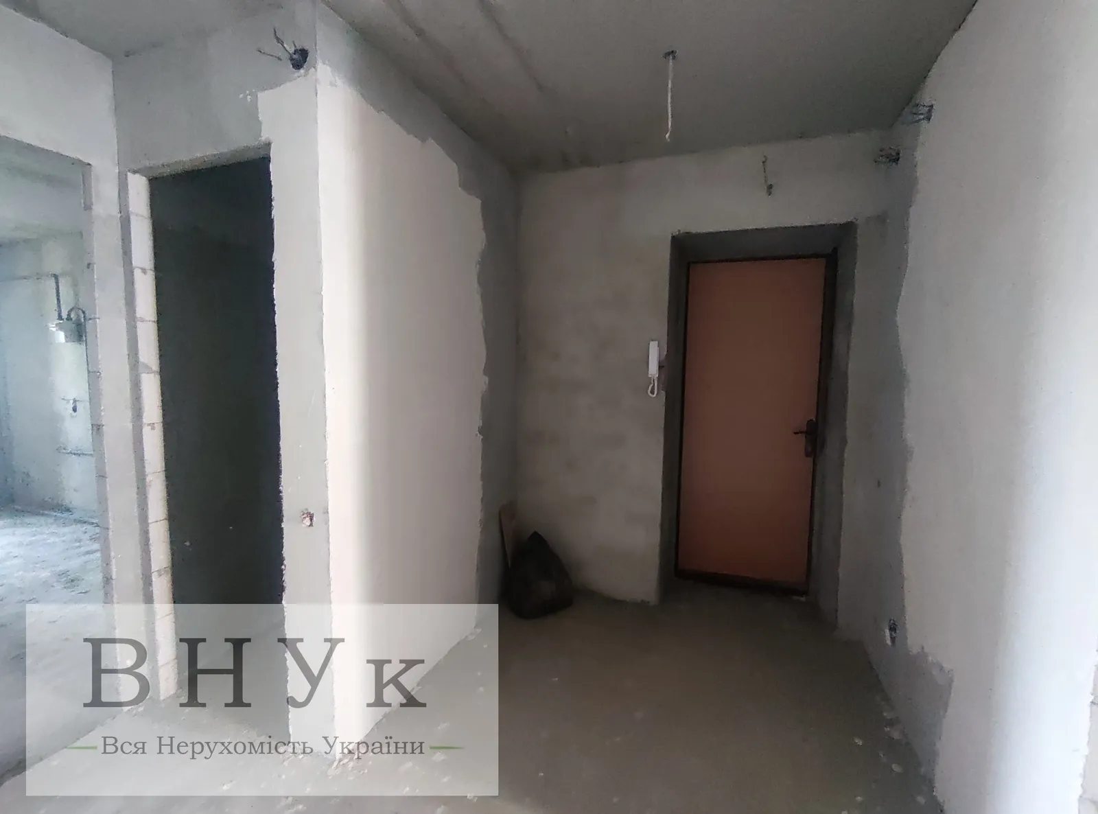 Apartments for sale. 3 rooms, 787 m², 2nd floor/10 floors. Kotsyubynskoho vul., Ternopil. 