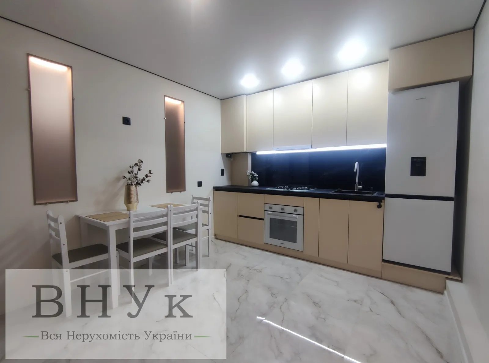 Apartments for sale. 3 rooms, 58 m², 5th floor/11 floors. Kyyivska vul., Ternopil. 