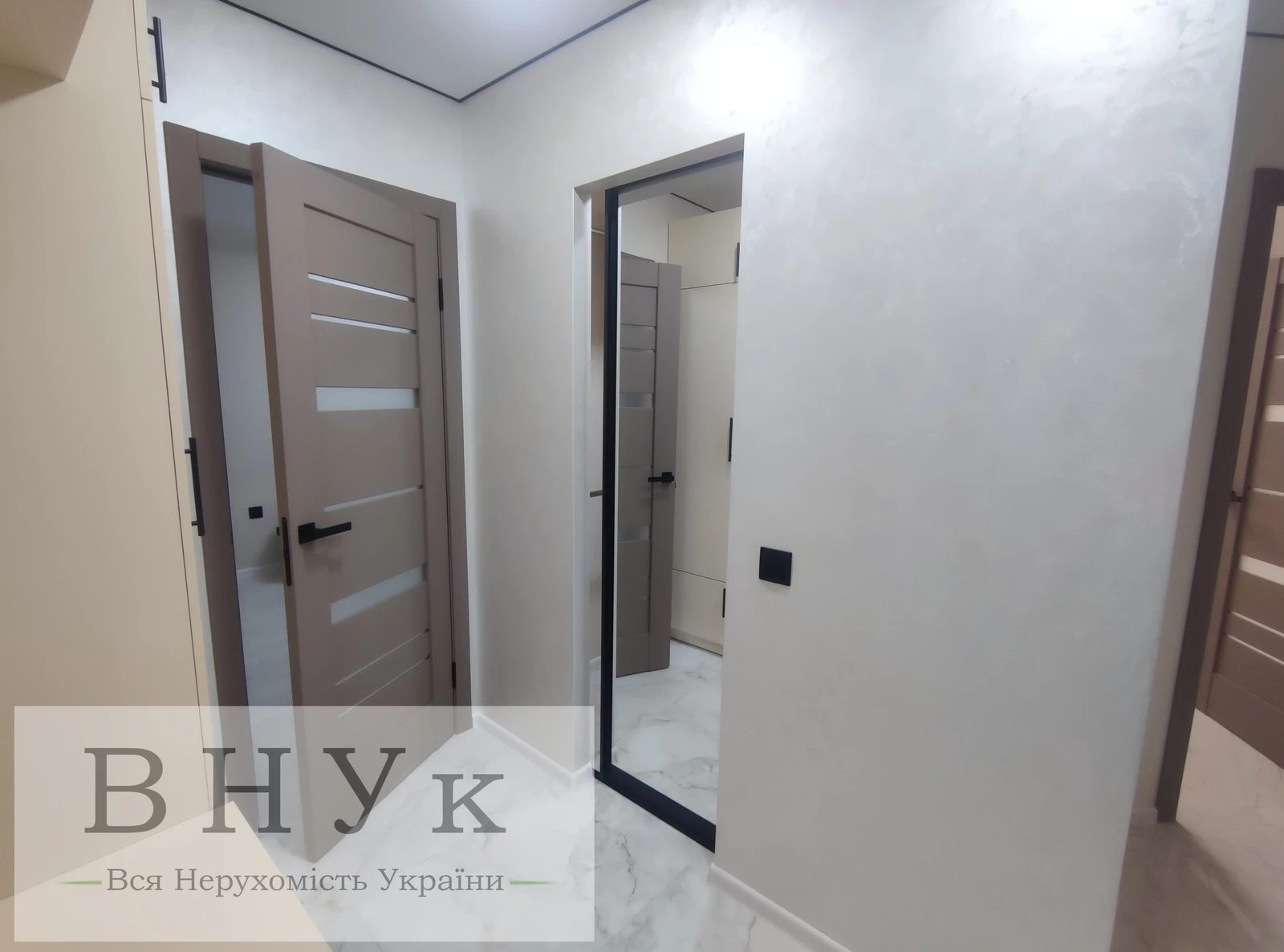 Продаж квартири 3 кімнати, 58 m², 5 пов./11 поверхів. Київська вул., Тернопіль. 