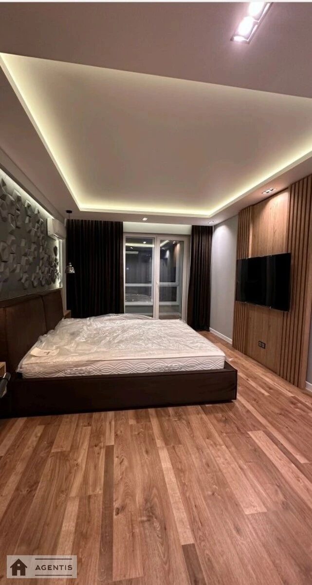 Сдам квартиру. 2 rooms, 77 m², 11 floor/22 floors. 3, Сергія Данченка вул., Киев. 