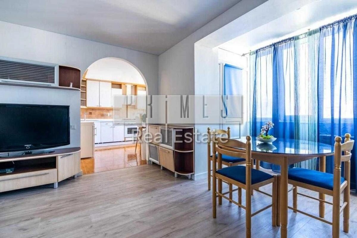 Apartment for rent. 2 rooms, 53 m², 13 floor/14 floors. Knyaziv Ostrozkykh vul. Moskovska, Kyiv. 