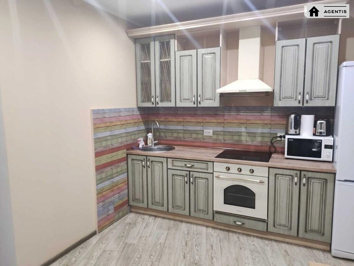 Сдам квартиру. 1 room, 30 m², 3rd floor/5 floors. 24, Полесская 24, Киев. 