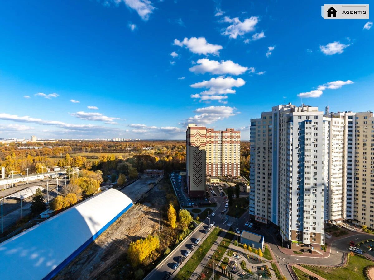 Apartment for rent. 2 rooms, 57 m², 20 floor/24 floors. 9, Akademika Hlushkova prosp., Kyiv. 