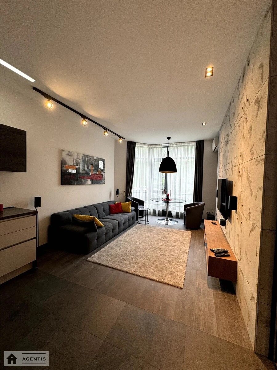 Apartment for rent. 1 room, 65 m², 6th floor/16 floors. 2, Bolsunovska vul. Serhiya Strutynskoho, Kyiv. 