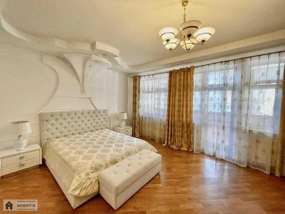 Apartment for rent. 4 rooms, 260 m², 9th floor/17 floors. Pavlivska, Kyiv. 