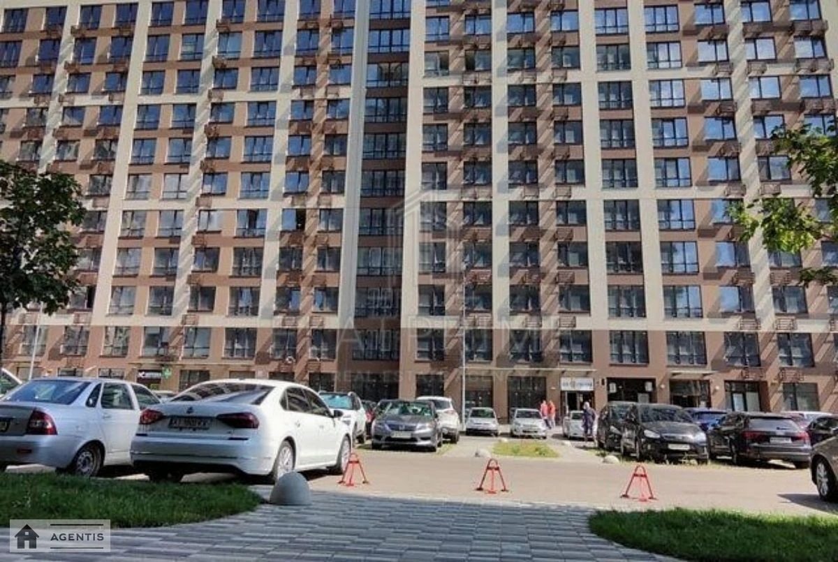 Apartment for rent. 1 room, 72 m², 1st floor/25 floors. 2, Oleksandra Olesya vul., Kyiv. 