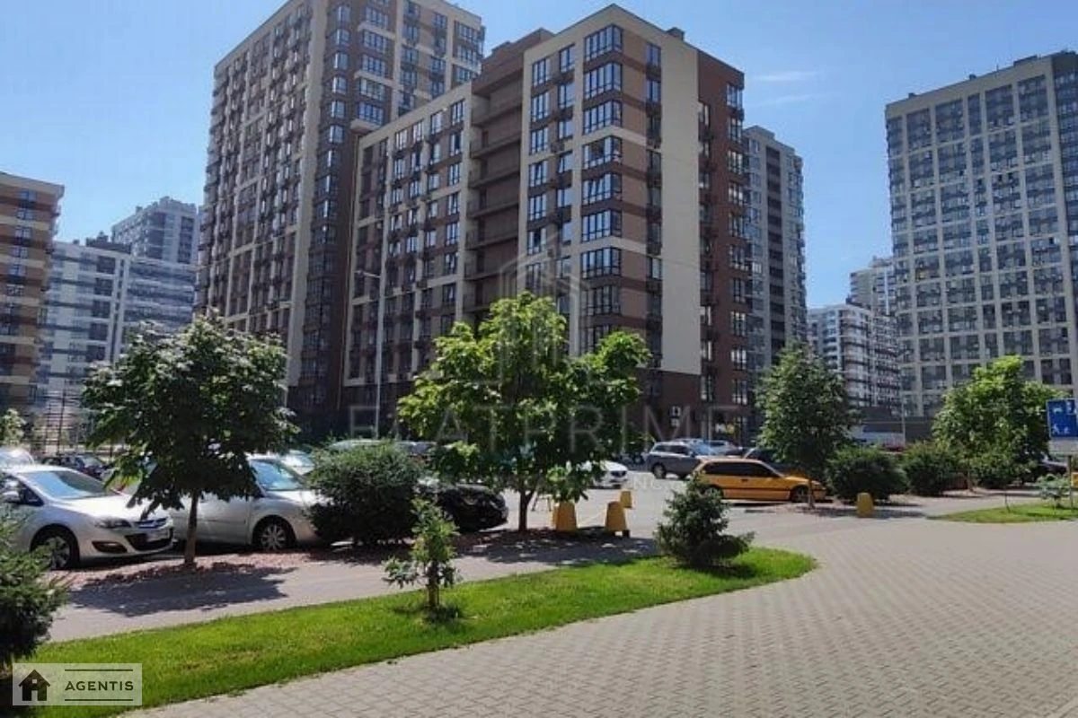 Apartment for rent. 1 room, 72 m², 1st floor/25 floors. 2, Oleksandra Olesya vul., Kyiv. 