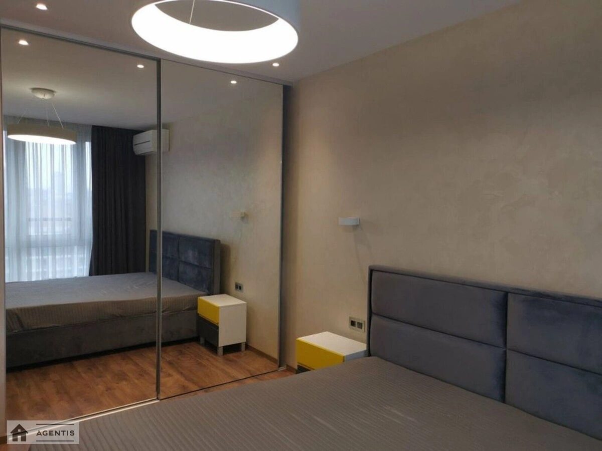 Apartment for rent. 2 rooms, 85 m², 16 floor/24 floors. 34, Zolotoustivska 34, Kyiv. 